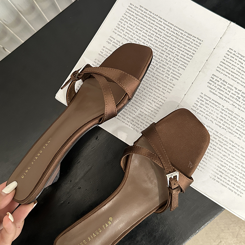 2024 Summer Fashion Women's Square Toe Low Heel Sandals with Unique Heel, Comfortable Open Toe Slippers - Image 3