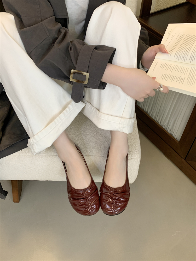 Retro Round Toe Soft Leather Ballet Flats for Women - Comfortable Slip-On Casual Shoes - Image 3